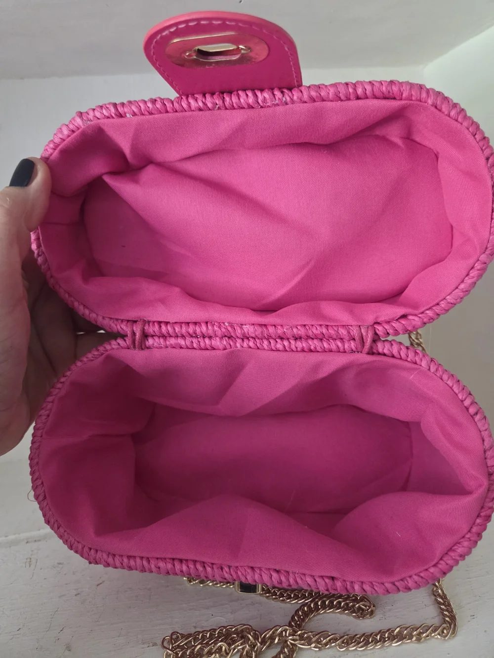 Fuscia Pink Woven Handbag Gold Chain Crossbody Structured Cute!